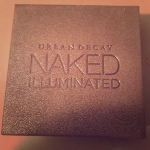 Urban Decay Naked Illuminated